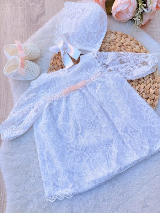 Image de Coffret Cadeau Élégance : Robe 0-6mois Dentelle Chaussons Strass et Bonnet Assorti - Unbranded