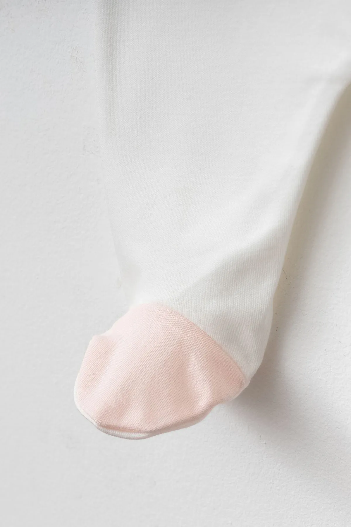 Image de Grenouillère douce 100% Coton – Poche, Volants et Bonnet Assorti - Unbranded