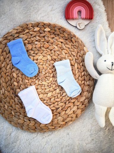 Image de Lot 3 chaussettes bébé 0-6mois – pour des petits pieds soignées - Unbranded
