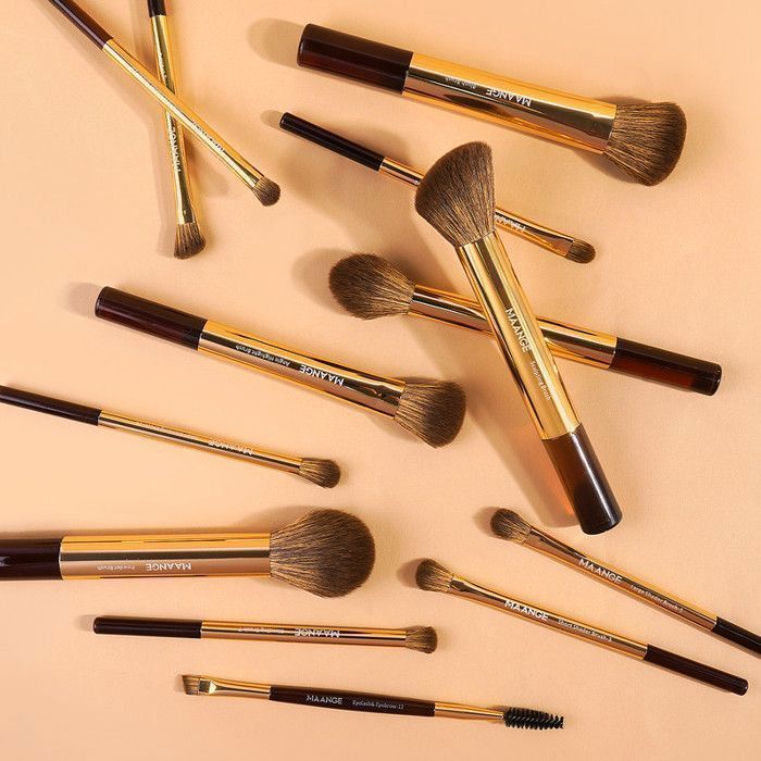 Image de Lot de 13 pinceaux de maquillage avec 2 houppettes et un sac - Café doré - Unbranded