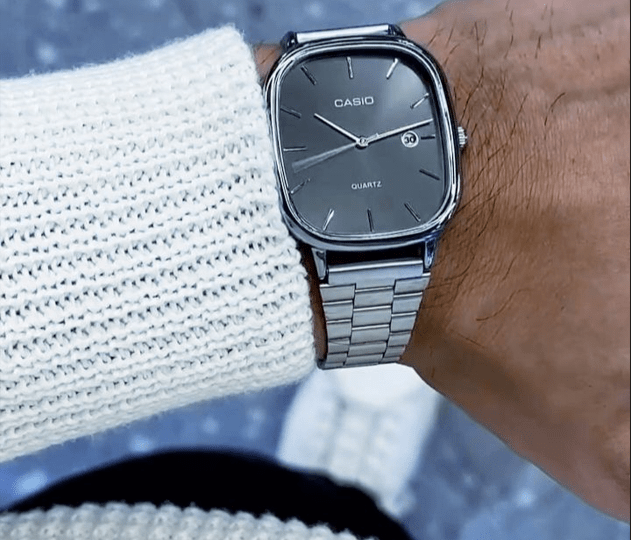 Image de Montre CASIO pour hommes en acier inoxydable - Unbranded