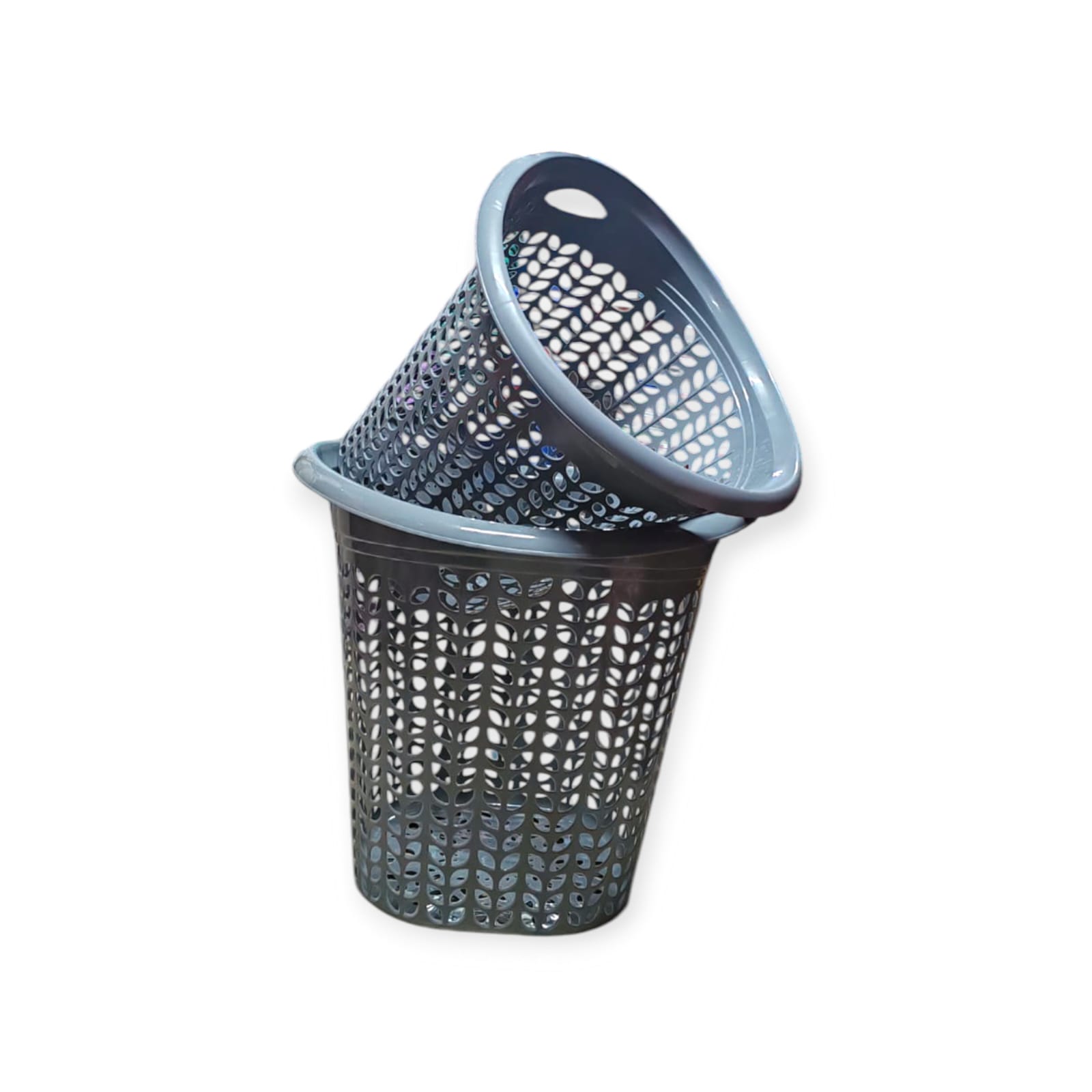 Image de Panier à Linge en Plastique avec Système d'Aération - Design Tressé Moderne - Unbranded