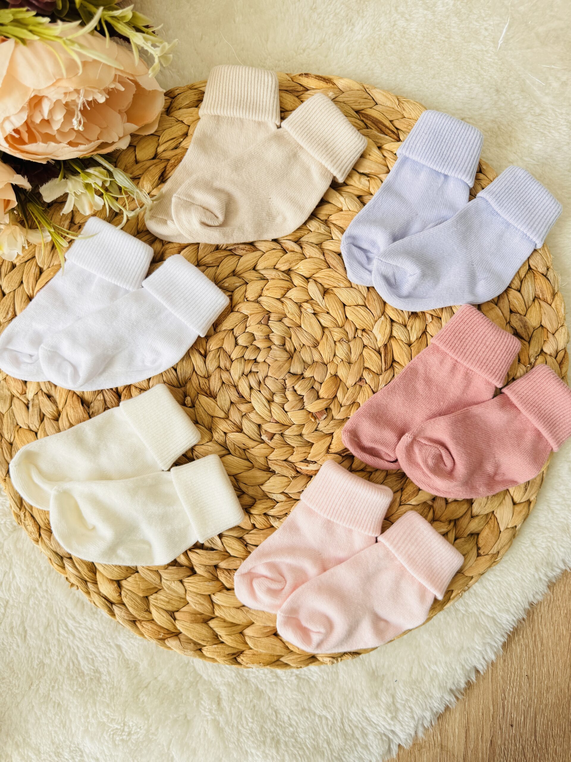 Image de Coffret de 6 chaussettes bébé 0-6 mois : pour des petits pieds stylés - Unbranded
