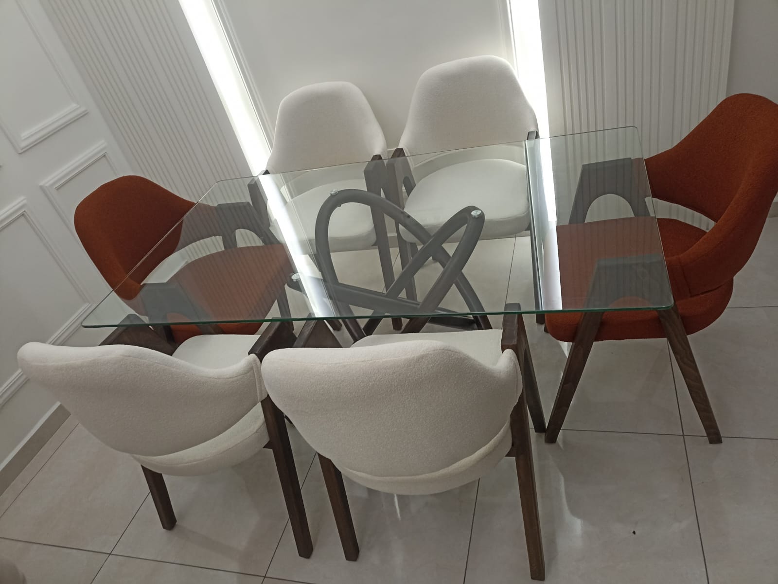 Ensemble de Salle à Manger – Élégance et Durabilité Inégalées