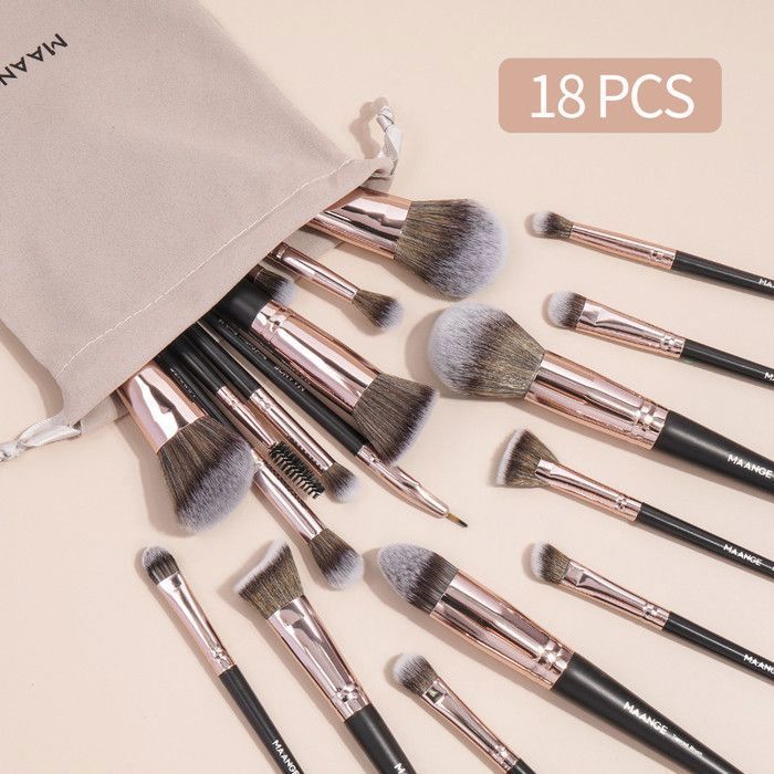 Image de Set de pinceaux de maquillage - Maange - 18 pièces - Rose gold - Inclus : 5 éponges - Sac de transport - Unbranded