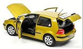 Image de Volkswagen Golf 7 R VII Blanc 2014 (1:18) - Unbranded